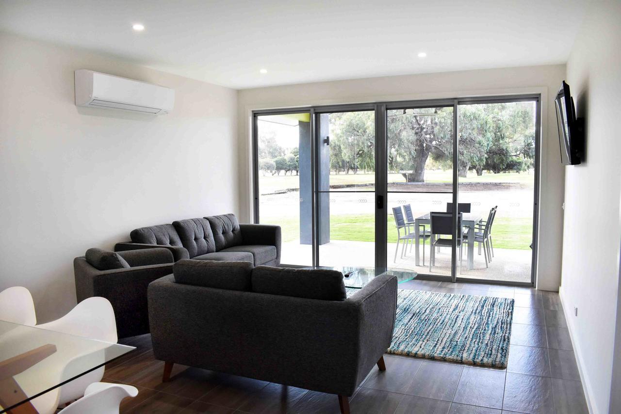 Comfort Suites Clubarham Golf Resort Extérieur photo