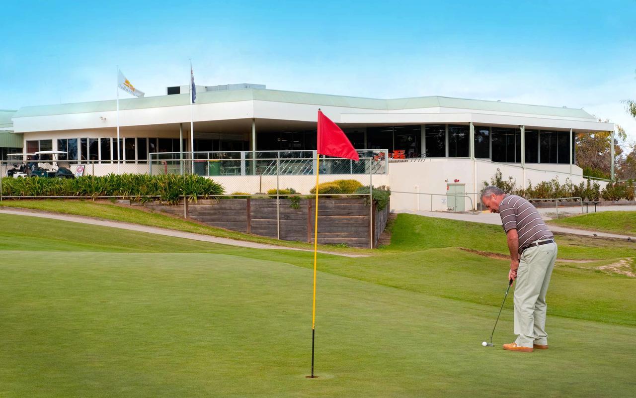 Comfort Suites Clubarham Golf Resort Extérieur photo